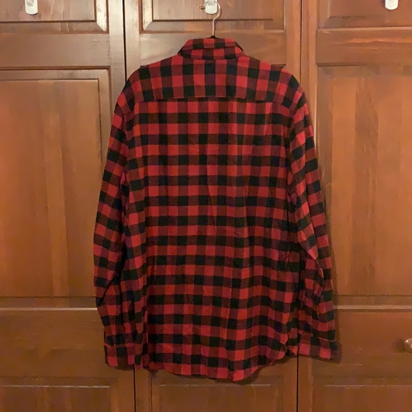 American Eagle Outfitters - Classic Flannel - Picture 4 of 6